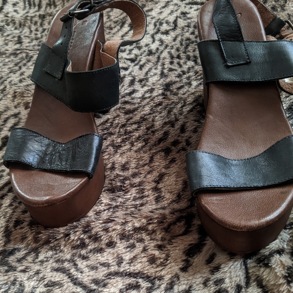 Heeled sandals - Picture 4 of 7